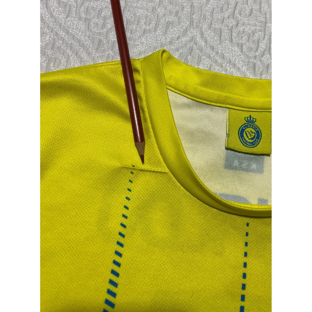 Cristiano Ronaldo Al Nassr Jersey Kids Soccer Shirt Size 28 KAFD #7 Yellow - Picture 2 of 7